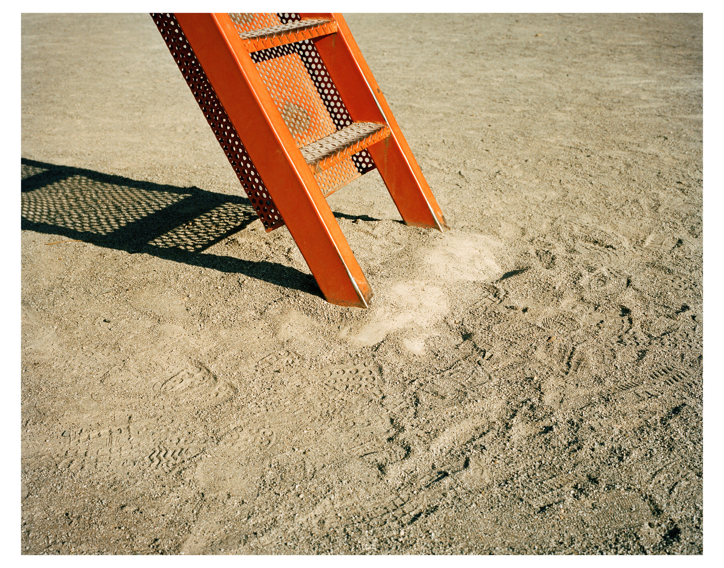 Orange Ladder, Tokyo